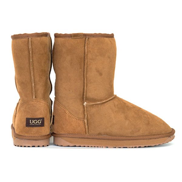 Classic Short UGG Boots – Chestnut 
